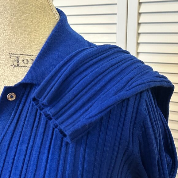 Gorgeous Calvin Klein Cardigan: Size M - Picture 7 of 11